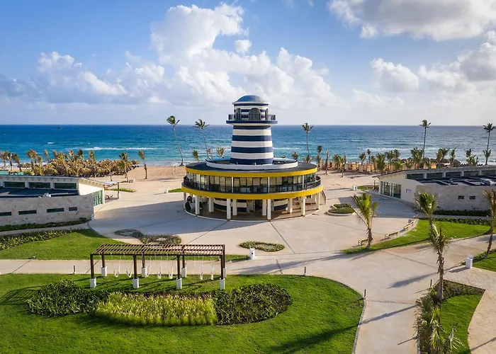 Ocean El Faro Resort (Adults Only)